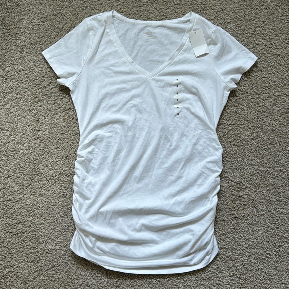 NWT Motherhood Maternity White T-Shirt (Small)